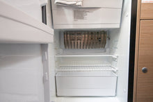 Lataa kuva Galleria-katseluun, Carado V 132