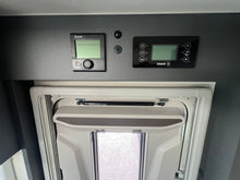 Lataa kuva Galleria-katseluun, Knaus Live Ti 650 MF Platinum Selection