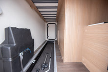 Lataa kuva Galleria-katseluun, Carado V 132