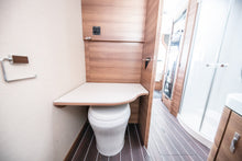 Lataa kuva Galleria-katseluun, Knaus Sun I 900 LX