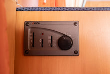 Lataa kuva Galleria-katseluun, Dethleffs T 5841