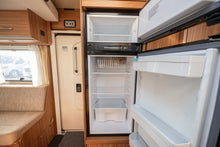 Lataa kuva Galleria-katseluun, Carado T 348