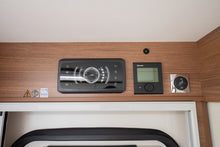 Lataa kuva Galleria-katseluun, Rapido 866F Scandinavian Exclusive