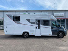 Ladda upp bild till gallerivisning, Rapido 696F R65 Edition