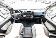 Lataa kuva Galleria-katseluun, Adria Matrix M 650 SF