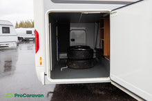 Lataa kuva Galleria-katseluun, Carthago C-Tourer I 147