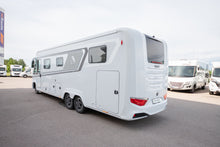 Lataa kuva Galleria-katseluun, Knaus Sun I 900 LX