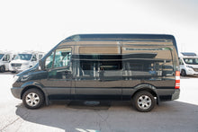 Ladda upp bild till gallerivisning, Mercedes-Benz Sprinter