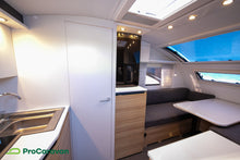 Lataa kuva Galleria-katseluun, Adria Action