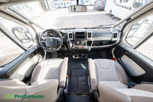 Lataa kuva Galleria-katseluun, Adria Coral S 670 SC