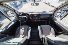 Lataa kuva Galleria-katseluun, Adria Matrix 670 SL Axess