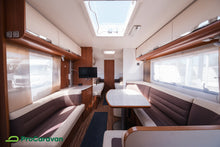 Lataa kuva Galleria-katseluun, Adria Adora