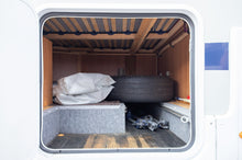 Lataa kuva Galleria-katseluun, Dethleffs T 5841