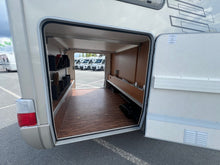 Lataa kuva Galleria-katseluun, Hymer B 514 SL Gold Edition