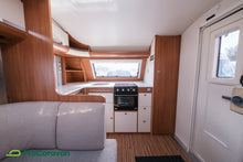 Lataa kuva Galleria-katseluun, Adria Adora