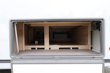 Lataa kuva Galleria-katseluun, Knaus Südwind