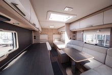 Lataa kuva Galleria-katseluun, Knaus Südwind