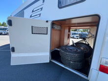 Ladda upp bild till gallerivisning, Hymer ML I 580