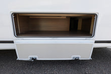 Lataa kuva Galleria-katseluun, Knaus Sport