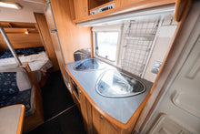 Lataa kuva Galleria-katseluun, Adria CLASSICA