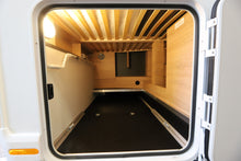 Lataa kuva Galleria-katseluun, Knaus Live Ti 650 MF Platinum Selection