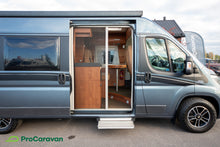 Lataa kuva Galleria-katseluun, Carthago Malibu 600