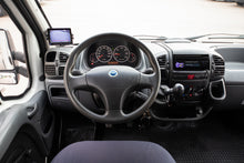 Lataa kuva Galleria-katseluun, Autoroller 15P