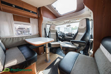 Ladda upp bild till gallerivisning, LMC Breezer H 730 Black Selection
