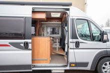 Lataa kuva Galleria-katseluun, Adria Twin