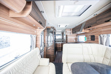 Lataa kuva Galleria-katseluun, Knaus Sun I 900 LX