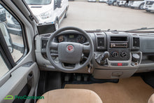 Ladda upp bild till gallerivisning, Hymer T 674 CL