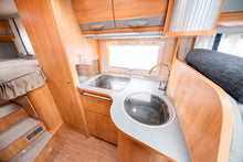 Lataa kuva Galleria-katseluun, ADRIA Coral S 670SL