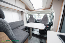 Lataa kuva Galleria-katseluun, Dethleffs Globebus