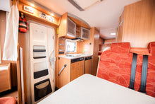 Lataa kuva Galleria-katseluun, Dethleffs I 6611 Advantage