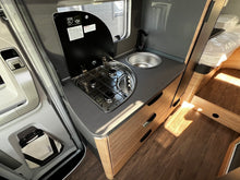 Lataa kuva Galleria-katseluun, Knaus Live Ti 650 MEG Platinum Selection