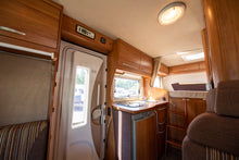 Ladda upp bild till gallerivisning, Eura Mobil TT 660 HB