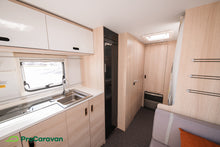 Lataa kuva Galleria-katseluun, Adria Aviva