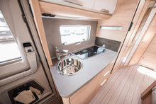 Lataa kuva Galleria-katseluun, Knaus Südwind