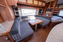 Ladda upp bild till gallerivisning, Hobby 650 KMFe Prestige