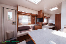 Lataa kuva Galleria-katseluun, Adria Adora