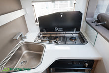 Lataa kuva Galleria-katseluun, Adria Coral S 670 SC Supreme