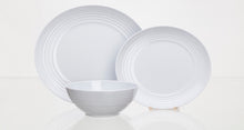 Lataa kuva Galleria-katseluun, Flamefield melamiiniastiasto Non Slip valkoinen, 12 osaa