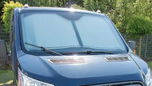 Lataa kuva Galleria-katseluun, Remis etuikkunan pimennysverho REMIfront 4, Ford Transit 2019- + sadetunnistin