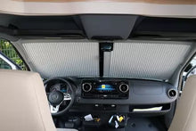 Lataa kuva Galleria-katseluun, Remis etuikkunan pimennysverho REMIfront 4, MB Sprinter 2024->