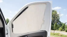 Lataa kuva Galleria-katseluun, Remis sivuikkunan pimennysverho REMIfront 4, Ducato 2021, oikea