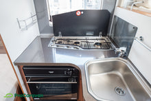 Lataa kuva Galleria-katseluun, Adria Coral Supreme S 670SLT