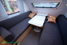 Lataa kuva Galleria-katseluun, Adria Action