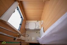 Ladda upp bild till gallerivisning, Dethleffs CAMPER