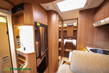 Ladda upp bild till gallerivisning, LMC Cruiser T732