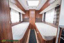 Lataa kuva Galleria-katseluun, Adria Coral Supreme S 670SLT